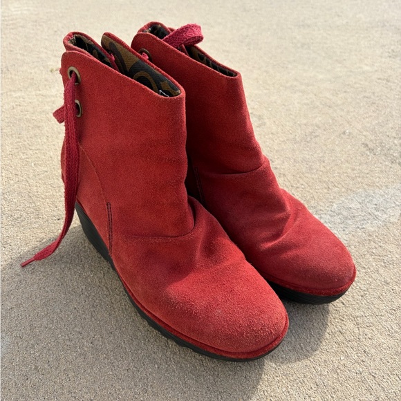 Fly London Women's Red Suede Yama Ankle Boots Y2K - Size US 9 - Picture 2 of 10